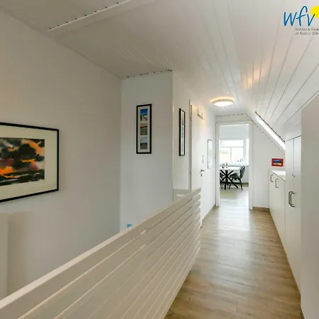 Haus Strandvogt 5 * لانغيوغ